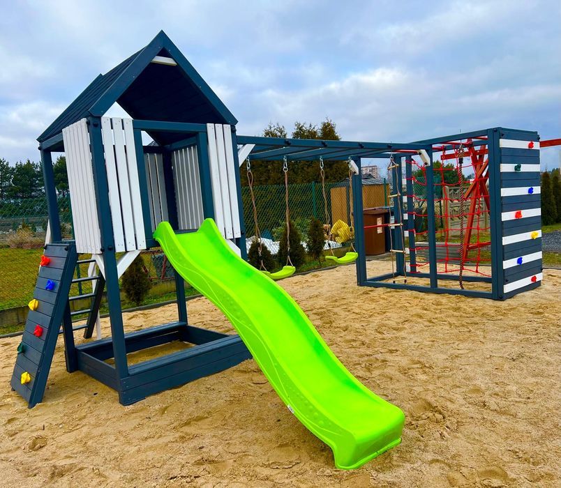 Drewniany Plac Zabaw - PROMOCJA - DYZIO + LILI- Domek - Huśtawka