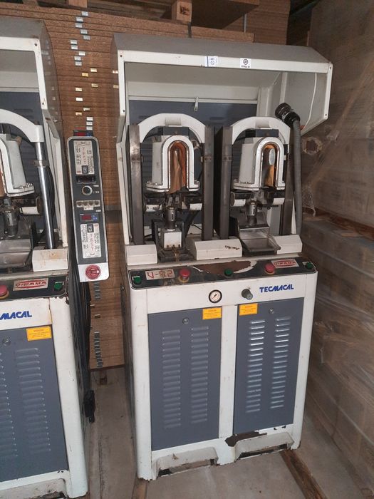 Máquina de moldar contrafortes Bifama