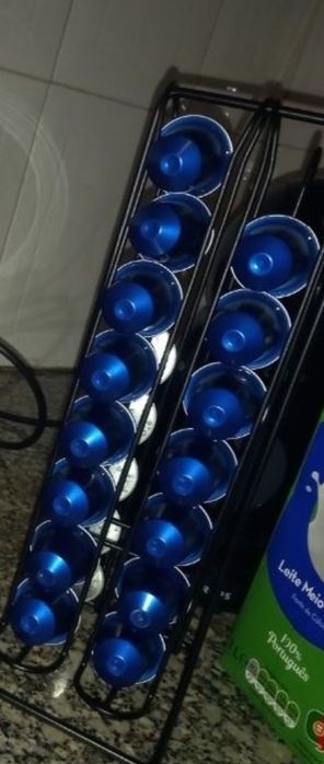 Suporte cápsulas Nespresso Igual a novo