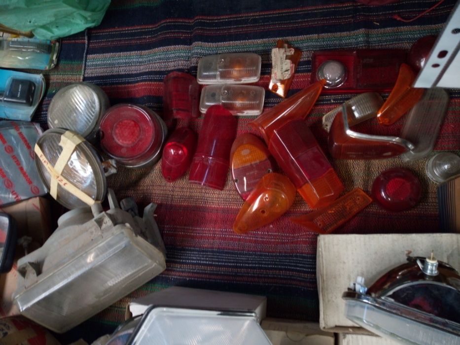 Pastilhas travão, espelhos faróis farolins novos usados carros antigos
