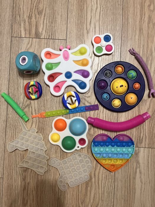 Попіт у вигляді метелика, планети, сердечко