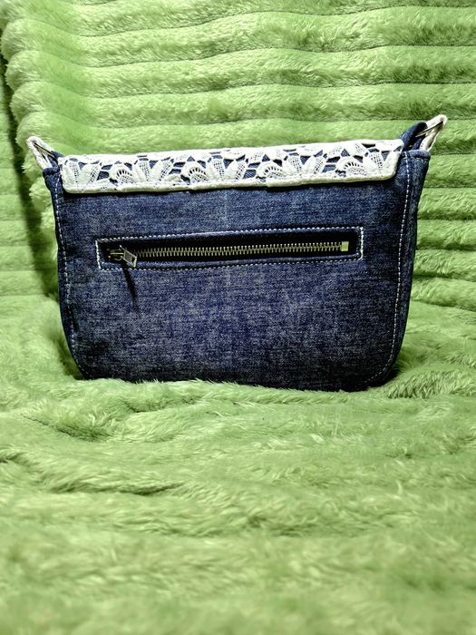 Torebka z klapką na ramię