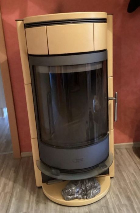 Piecyk wolnostojacy na drewno 8 KV
kominek kaflowy BUDERUS