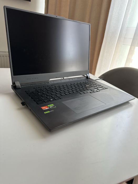 Asus rog strix g17 G713PI