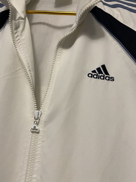 Бомбер adidas, розмір L. В хорошому стані орігінал