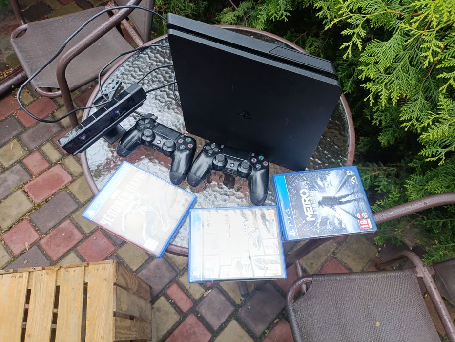 Ігрова приставка Sony PlayStation 4 PS 4
