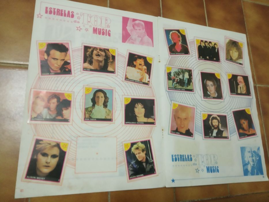 Caderneta ESTRELAS DA TOP MUSIC
