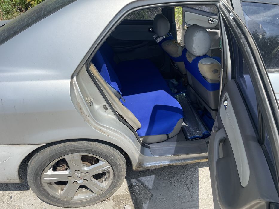 Mazda 626 2001рік 1,8 газ/бензин
