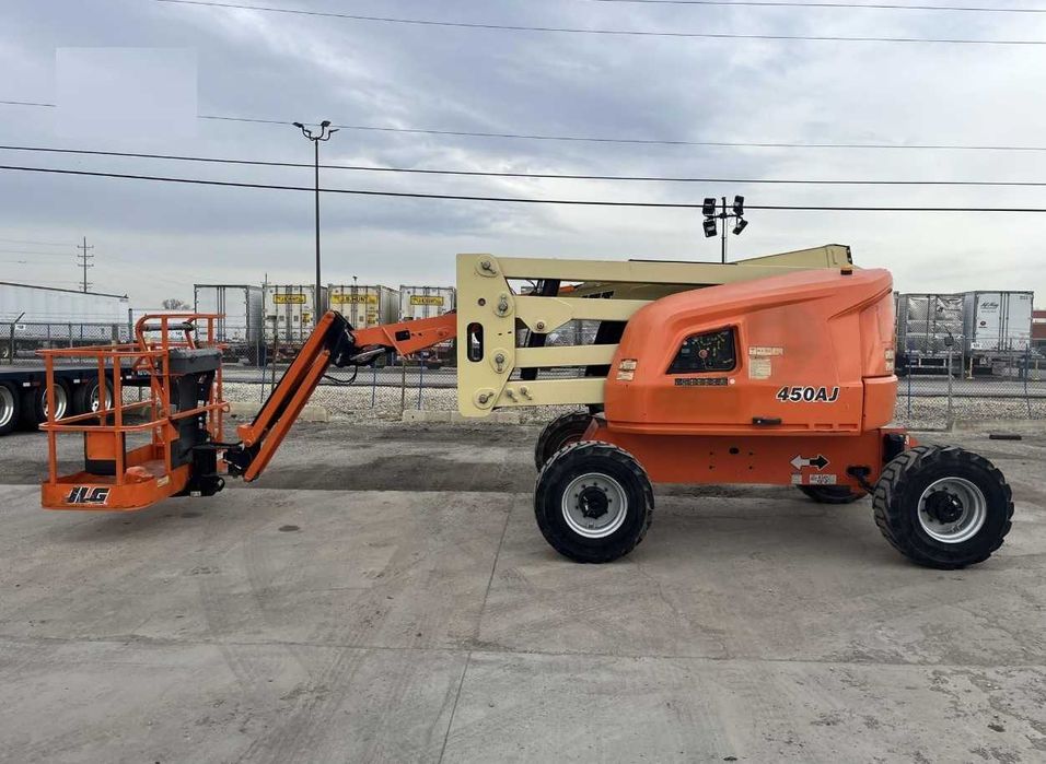 Wynajem podnośnika zwyżka 4x4 16 metrów HAULOTTE JLG GENIE MANITOU
