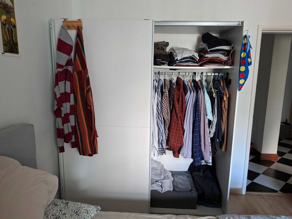 Roupeiro Conforama com portas de correr, branco, 170 x 190 cm