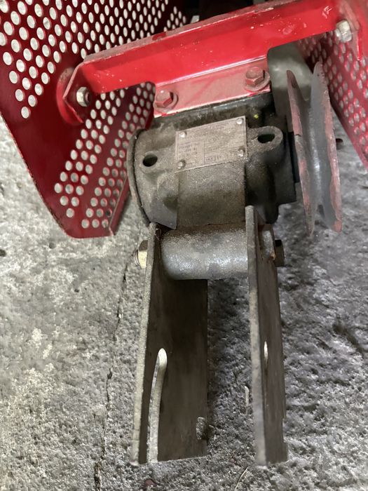 Sprzedam przystawke do  kosy listwowej  .