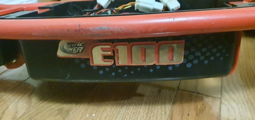 Продам електросамокат Razor E100 – без батареї, у хорошому стані