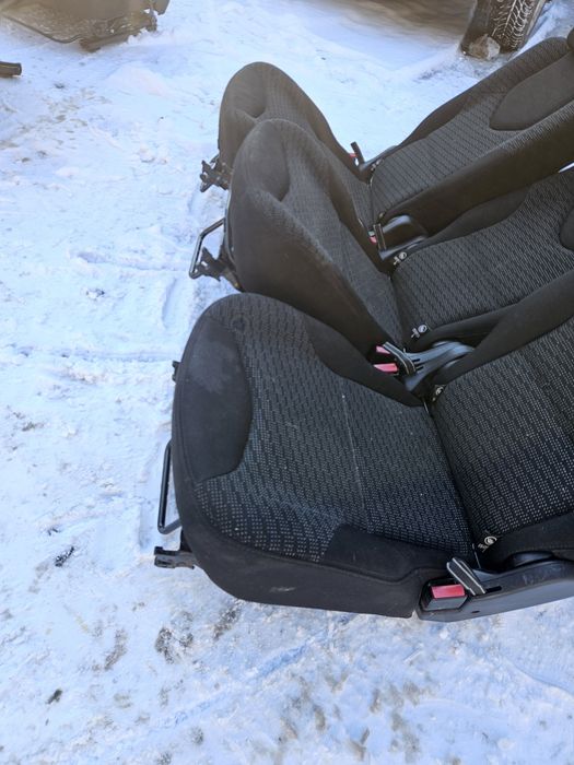 Сидение трансформер Peugeot 308. Задний ряд.