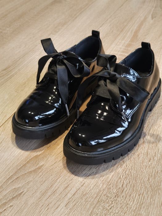 Sprzedam buty Reserved