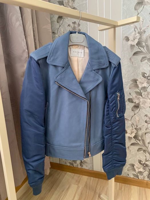 Проодам куртку Sandro