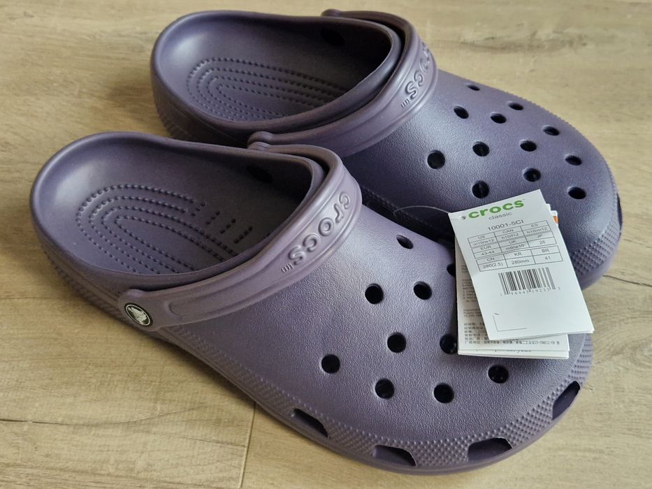 Crocs klapki chodaki Classic Nightshade 43/44

Rozmiar 43/44

K