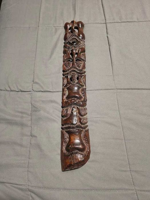 Totem em madeira vintage