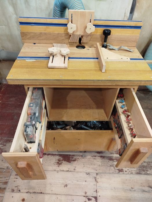 Фрезерный стол Интерскол 67/2200