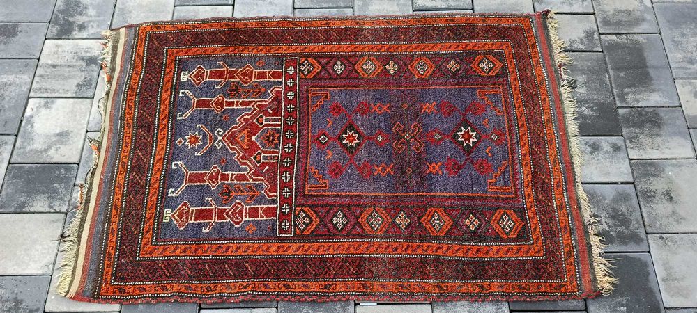 Afgański Dywan Modlitewny BALUCH – Ręcznie Tkany | Wełna | Vintage