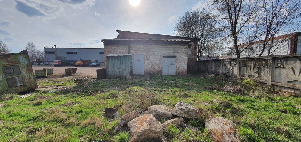 Продам пром базу з ЖД Гілкою та  краном вул. Квітнева