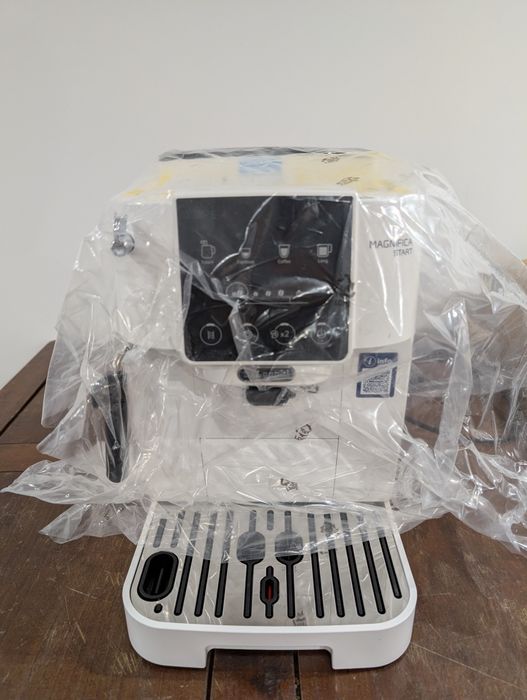 Máquina Café Delonghi Magnifica Start - Branca - Nova c/garantia