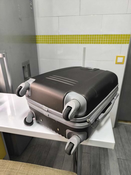 Mala de Cabine Rigida Impecável 8kgs