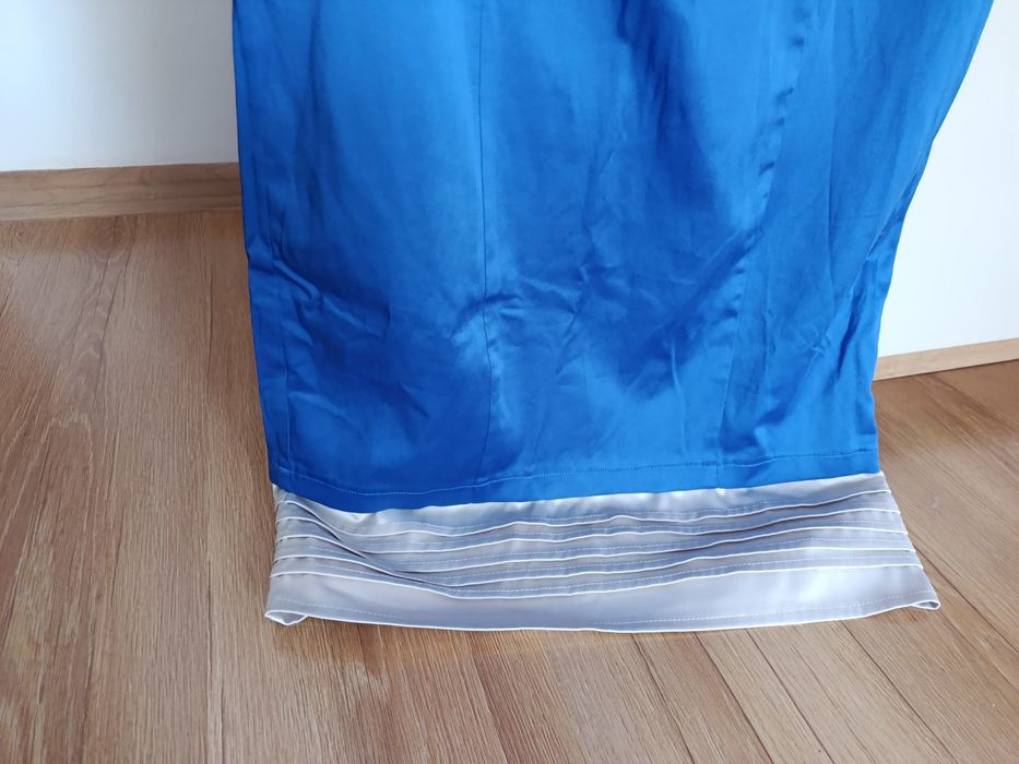 Elegancka sukienka damska satynowa rozmiar 38/40