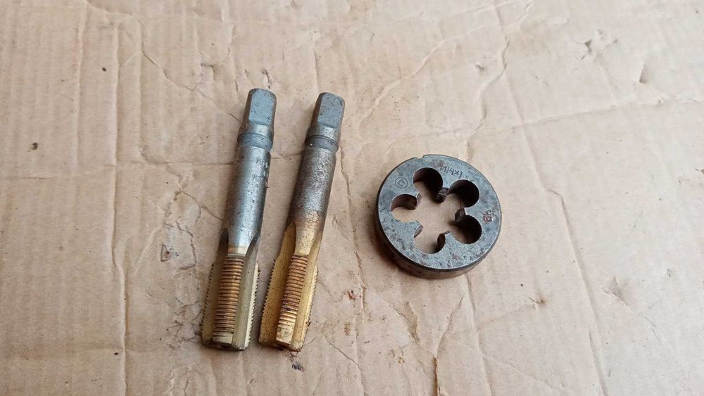 Оснастка метчик и плашка м30х1.5