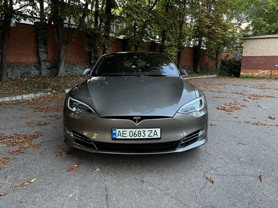 Tesla Model S 75D 2017 rest Europe