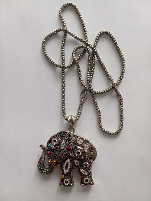 Железная подвеска