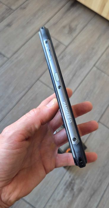 Smartfon Hammer Blade 4