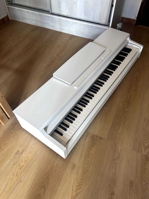 piano digital vertical Yamaha Arius YDP-164 como novo