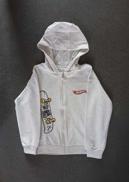 Bluza chłopięca rozm.140 + Gratis