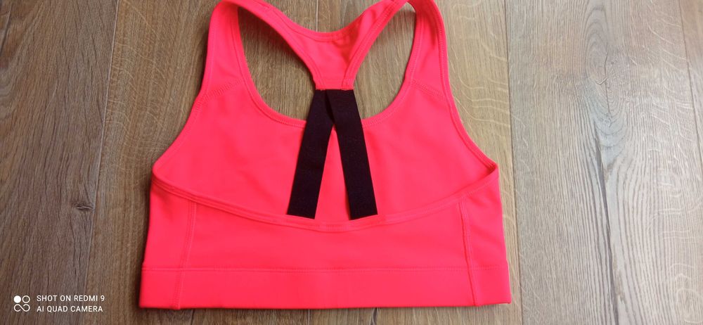 Top sportowy Nike