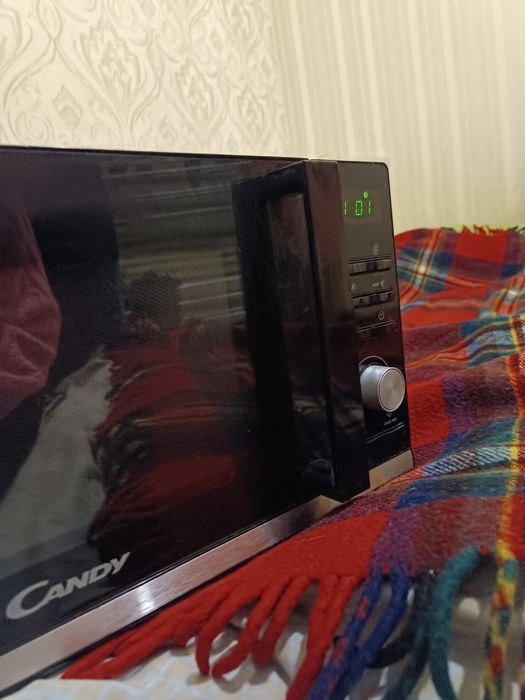 Микроволновая печь Candy