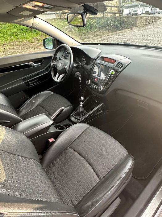 Kia ceed em excelente estado