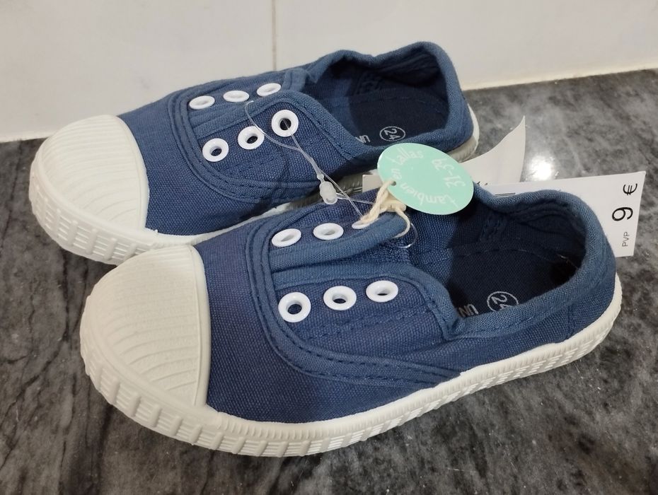 Sapatilhas Azuis Novas da Unit