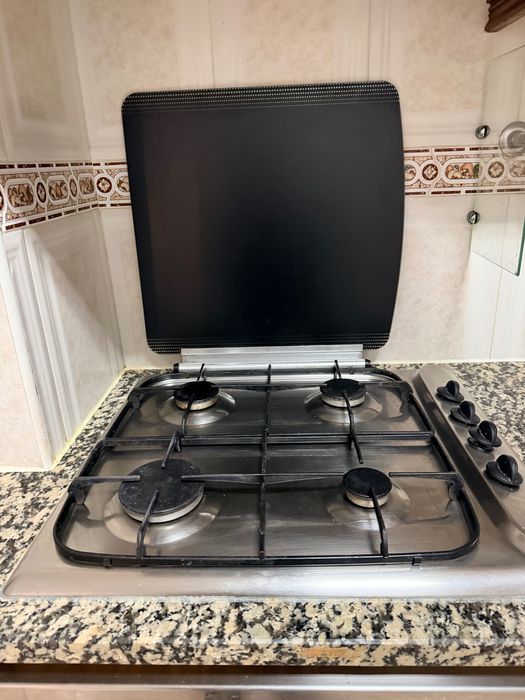 Placa de bicos encastrada