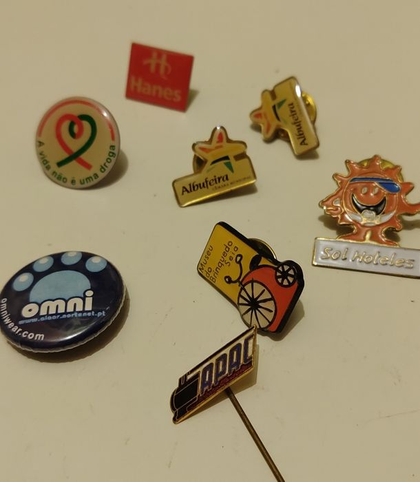 Oito Pins diversos
