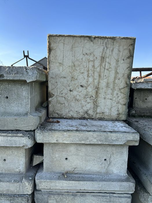 Pustak bloczek wapienny gipsowy 50x50x30