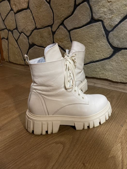 Зимові ботинки 39 розмір