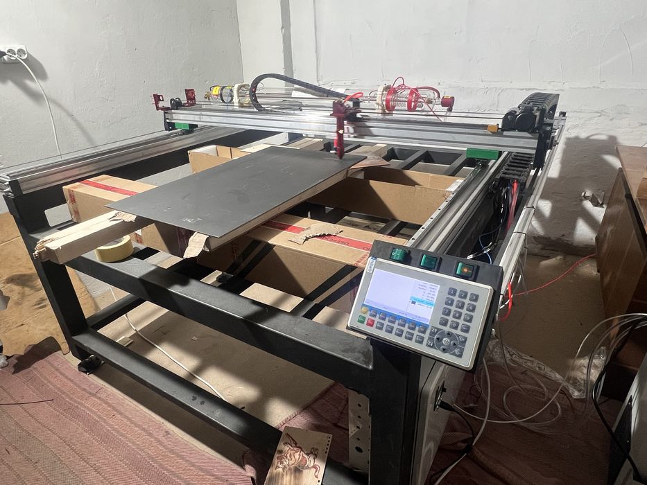 Лазерний Co2 станок по граніту, фанери, тканини. ФОП