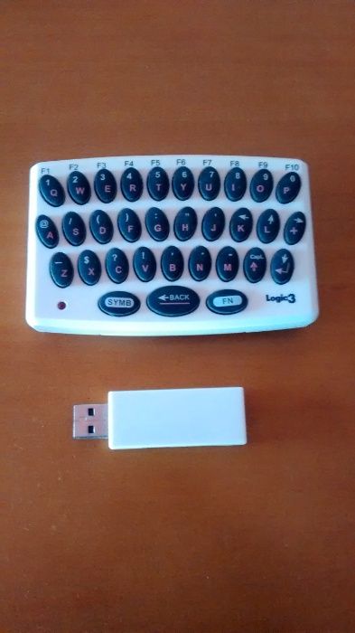 Logic3 Keyboard for Wii and PlayStation 364751276379906120