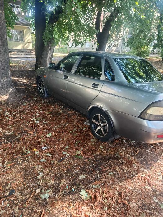 Продам машыну приору