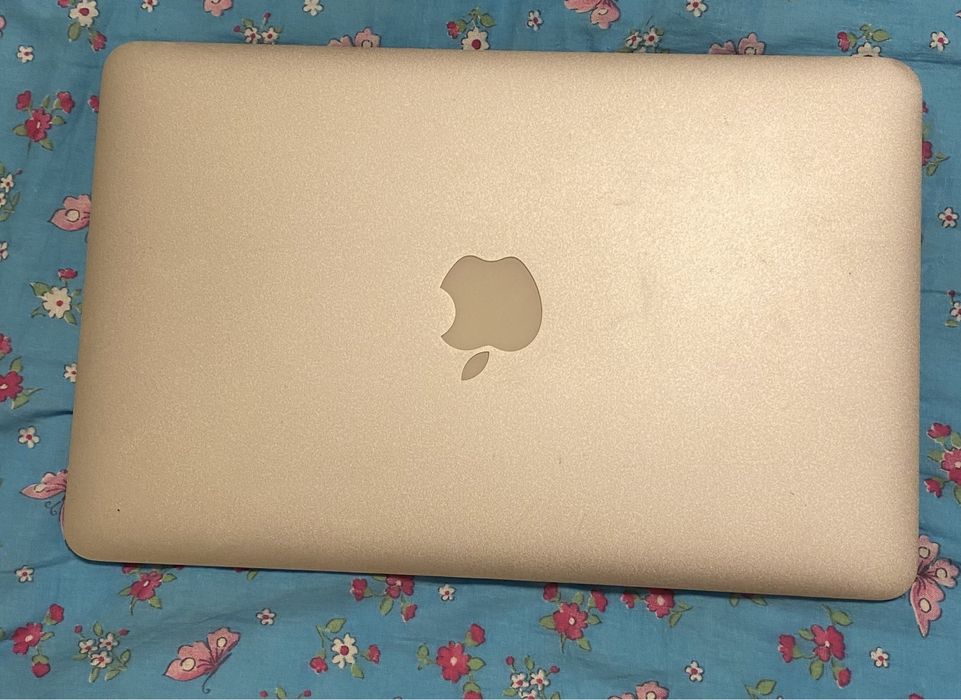 Apple MacBook Air 11