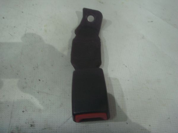 Encaixe de cinto trás esquerdo BMW 1 (E87)