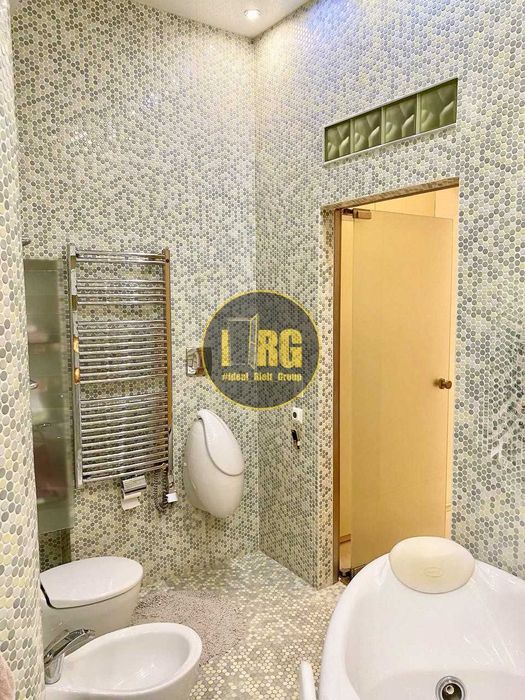 3К, 120м2, Левандовськог 5, Арсенальна,  Печерськ, Автономне опалення