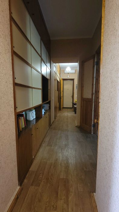 Продам 3-х кімнатну квартиру.