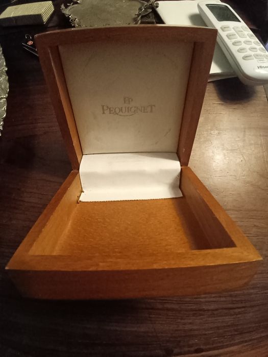 Caixa de relógio Pequignet