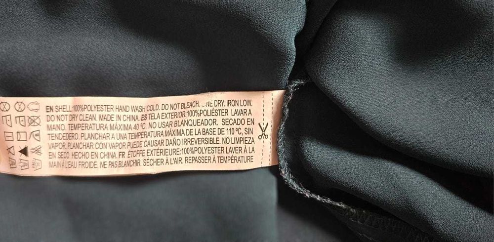 Forever 21 zwiewna bluzka z dekoltem w serek, rozmiar S